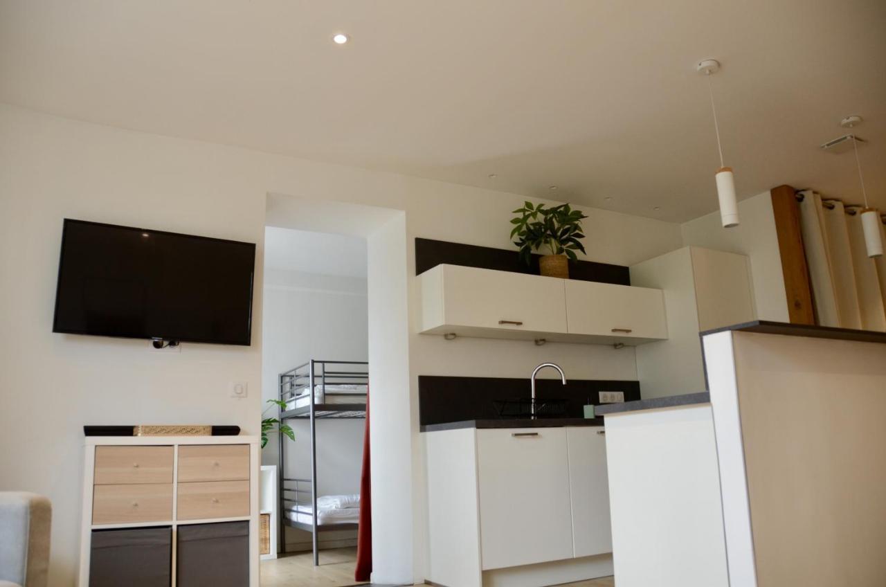 Beau Rivage Apartment Annecy Luaran gambar